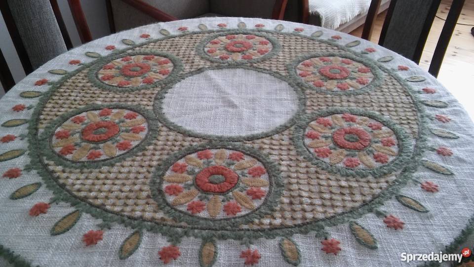 Okrągły obrus rękodzieło ręczny haft wełna antyk Gdańsk