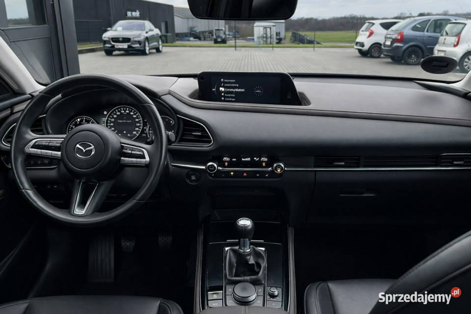 Mazda CX30 Sadlno