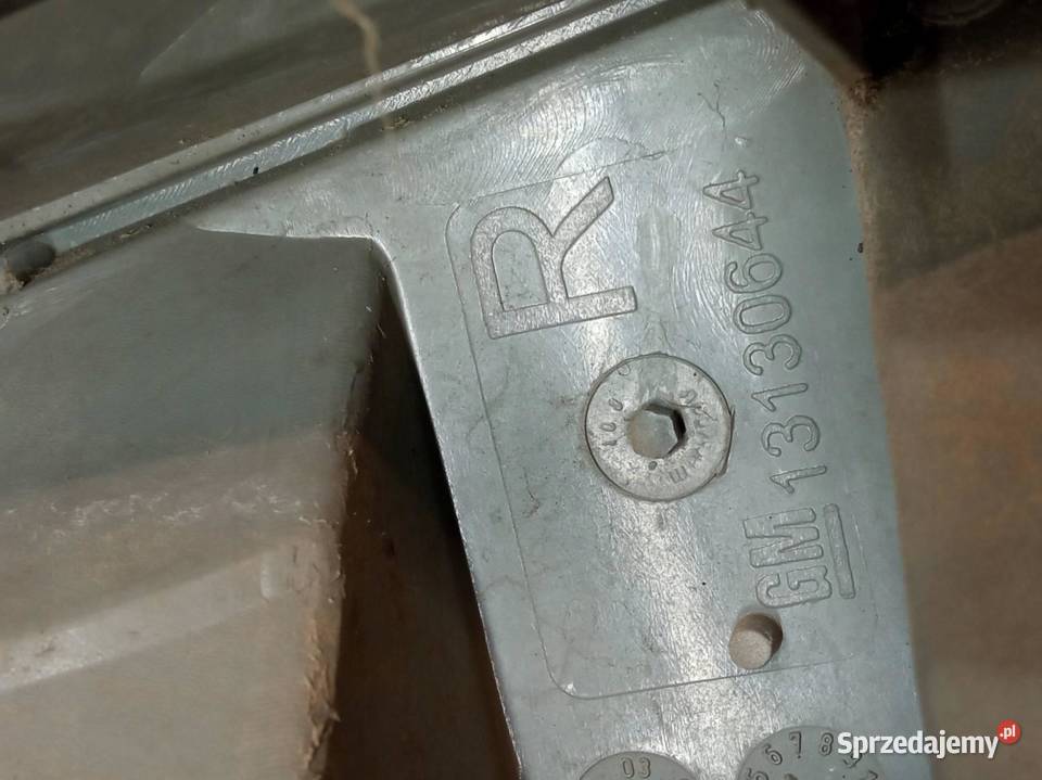 LAMPA TYŁ KOMPLET EU HB 13130642 Opel Vectra III