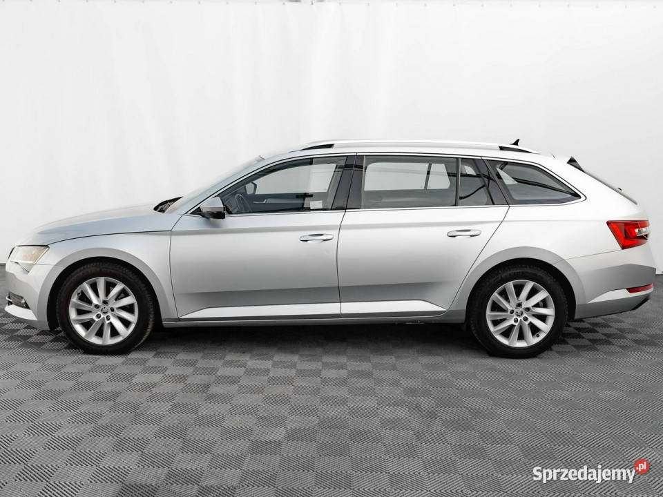 koda Superb WZ7608V20 TDI Ambition DSG7 Czpark wielofunkcyjna kierownica Pępowo