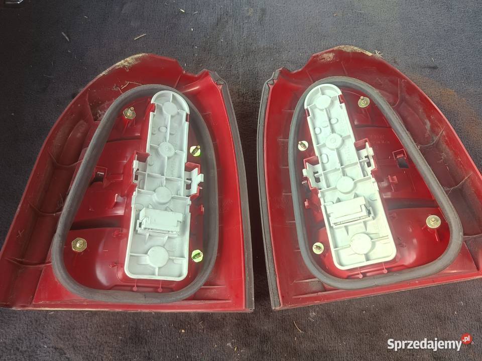 Lampy Tył Prawa Lewa Audi A4 B5 Avant a35 osobowe Myszków