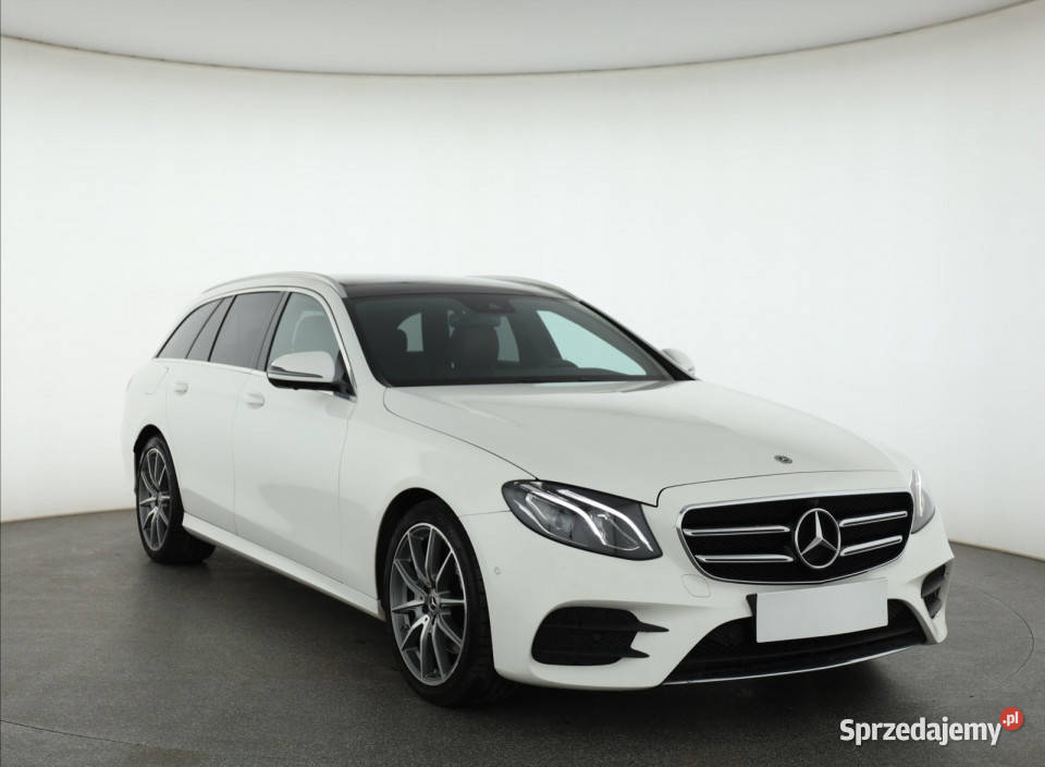 Mercedes E E 220 d 4MATIC wielofunkcyjna kierownica Klasa E Piaseczno