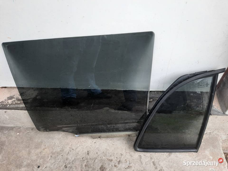 Szba tylna lewa Suzuki Swift 2014 czarna Pozostałe sprzedam