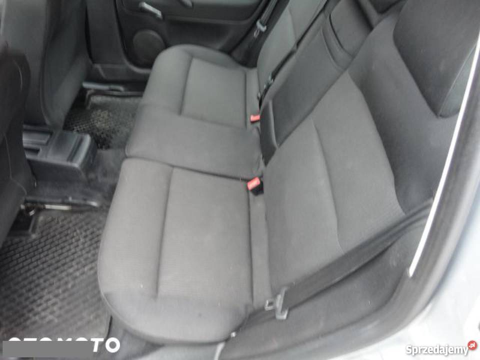 Sprzedam Volkswagen Passat srebrny Zduńska Wola sprzedam