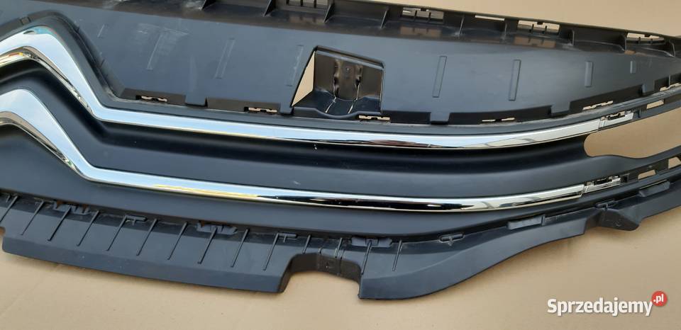 CITROEN BERLINGO IV GRILL ATRAPA EMBLEMAT Bieleń