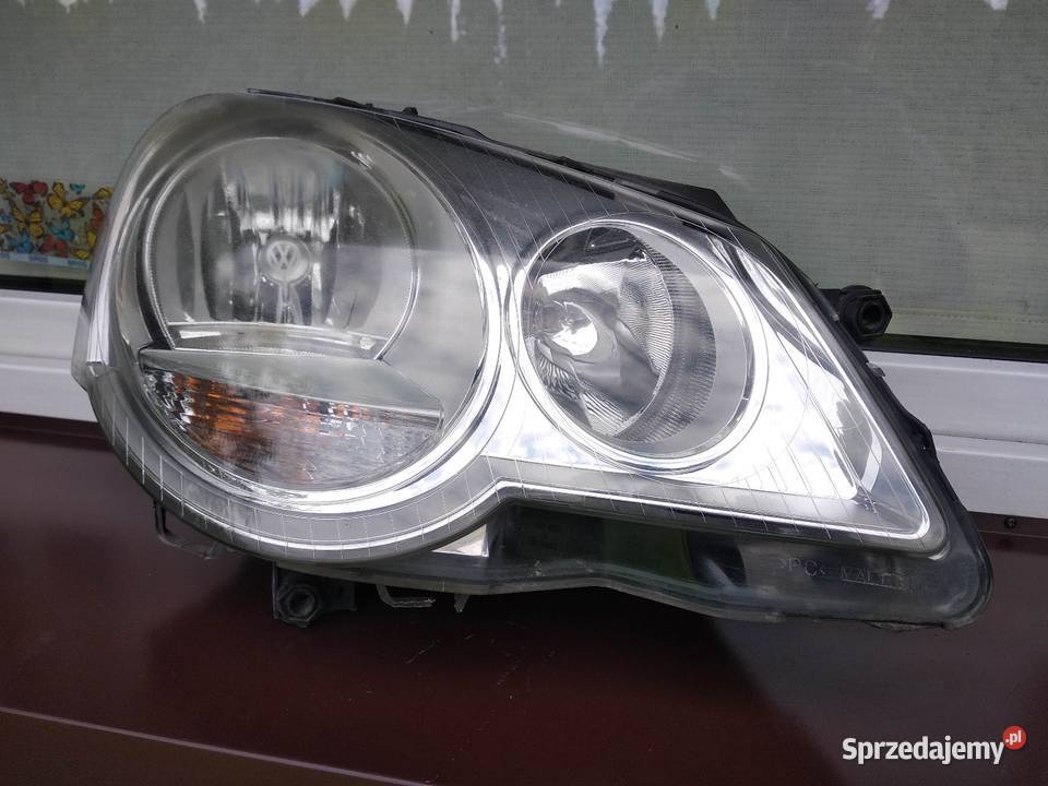 VW Polo 9N LIFT FL lampa przednia prawa Sieradz