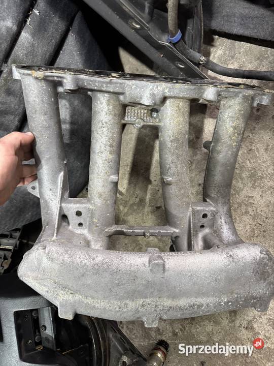 Kolektor ssący w124 m102 23 Poraj