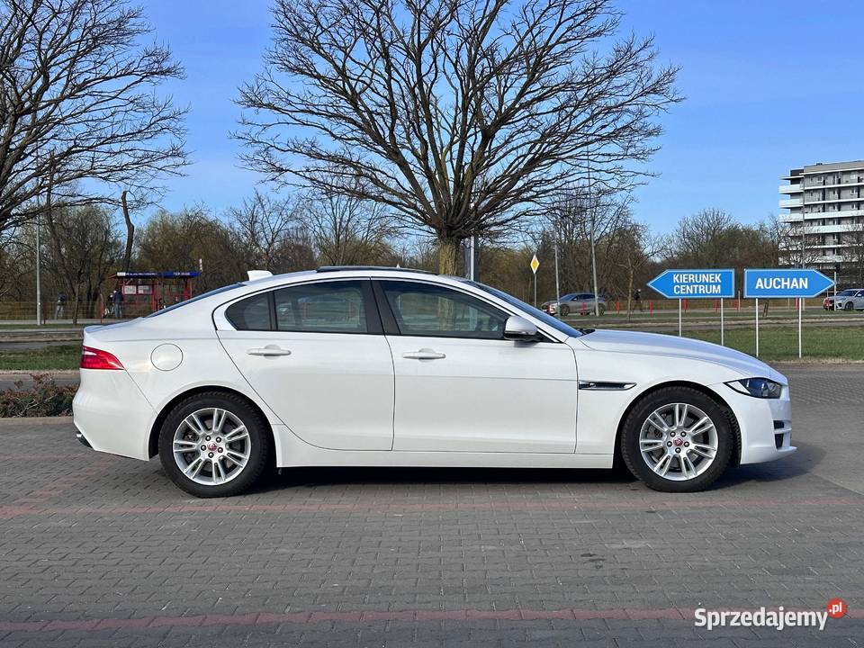 Jaguar XE 2018 20 250 automat wymianie rozrządu garażowany Białystok