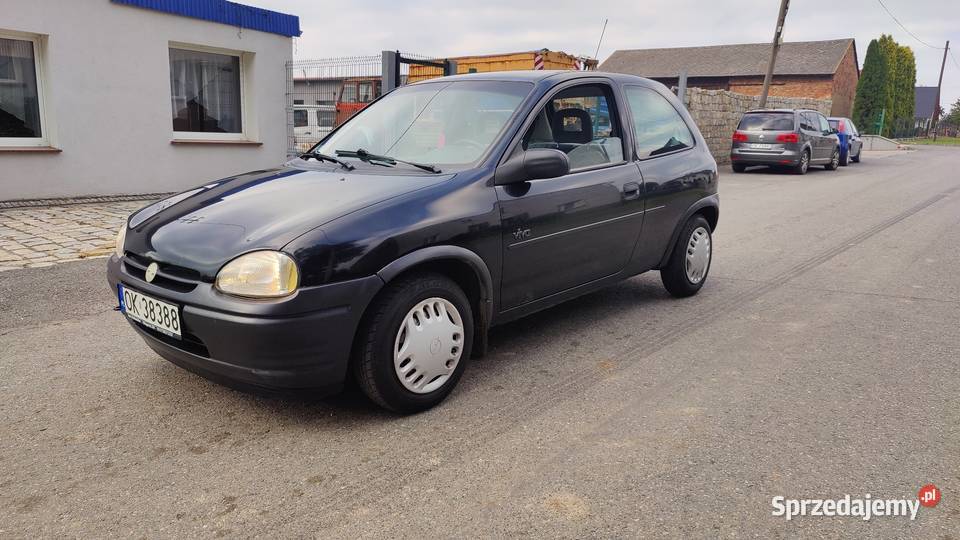 Opel Corsa 12 8v super stan Nieznaszyn