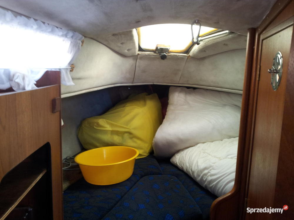 Jacht morski Becker 27 stacj diesel 1GM10 Rok produkcji 1976