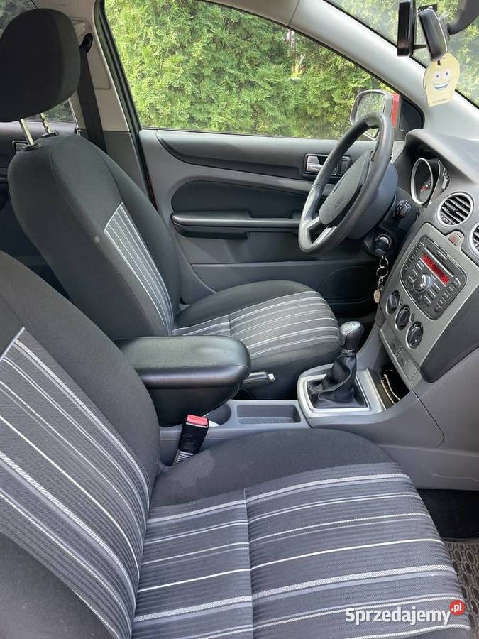 Ford Focus Hatchback 2010