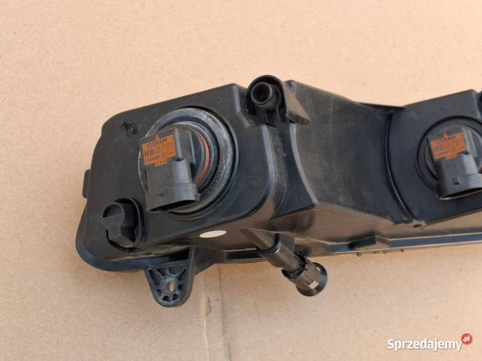VW PASSAT B7 HALOGEN LEWY LAMPA PRZECIWMGIELNA Lampy przeciwmgielne Bieleń