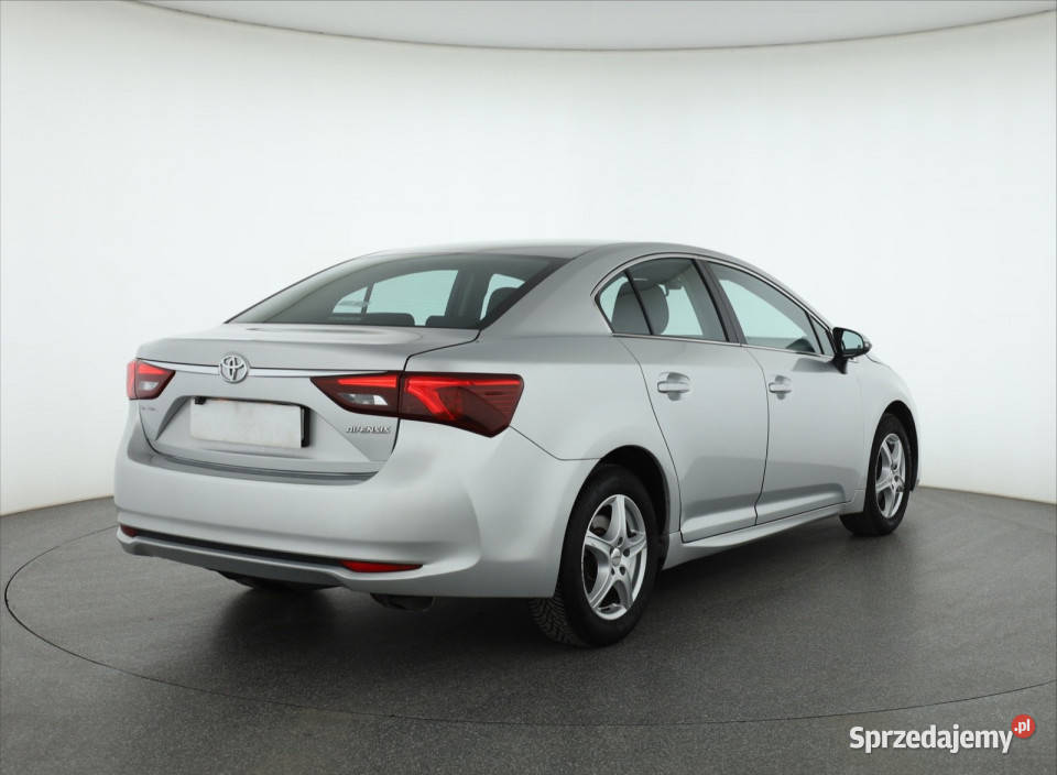 Toyota Avensis 18 Valvematic Avensis Samochody osobowe