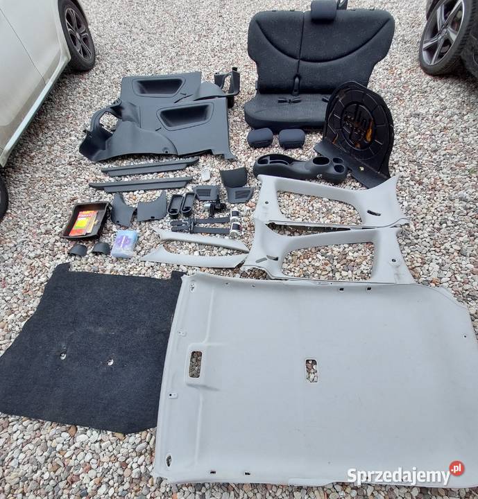 Toyota Yaris I wnętrze środek kanapa boczki Kwidzyn sprzedam