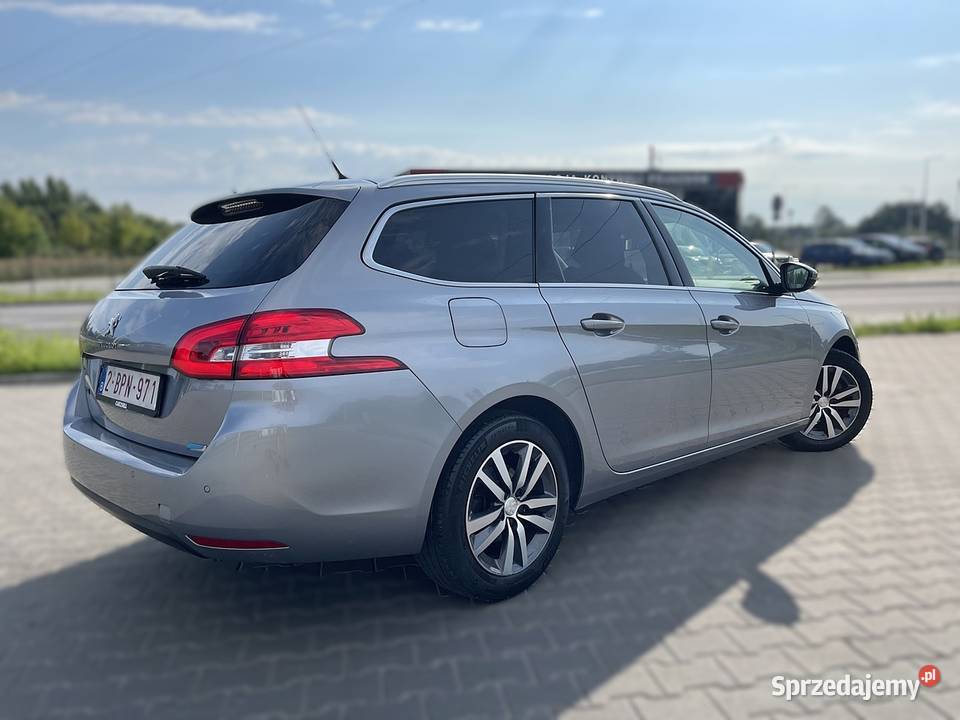 Peugeot 308 2019 r 133000 12Benzyna 130