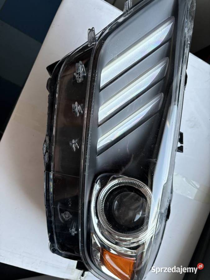 Ford Mustang Lampy przód VI generacji benzyna mazowieckie Brwinów sprzedam