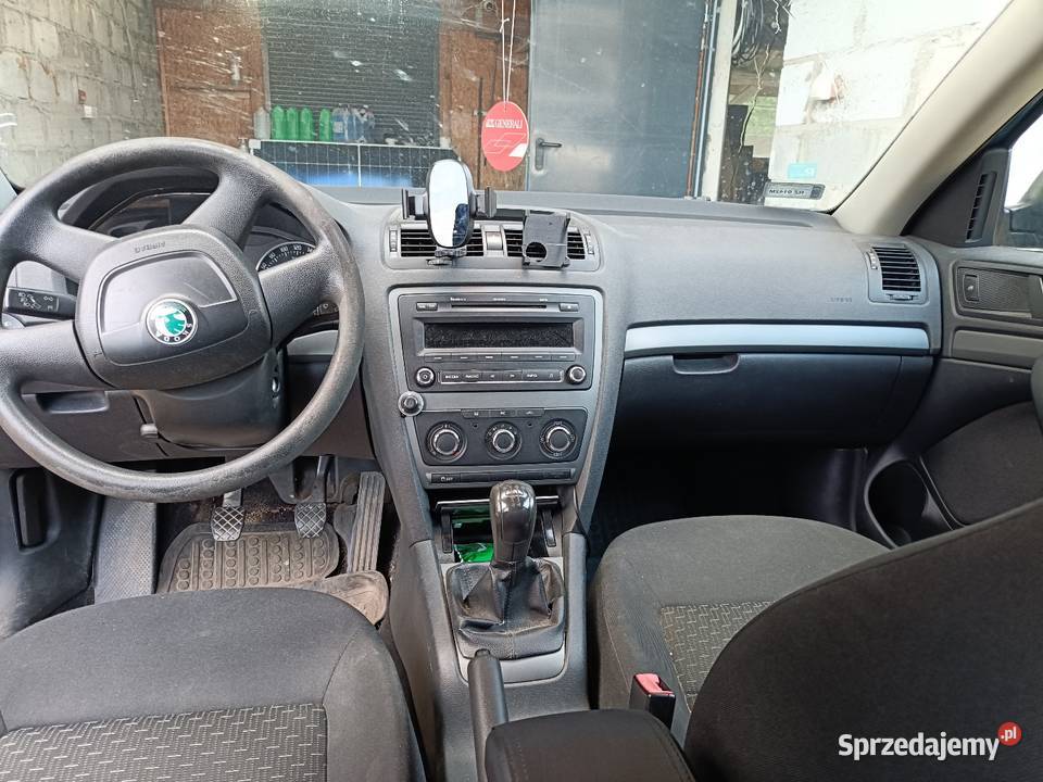 Skoda Octavia 16tdi 105140 oszczedna światła LED Dąbrówki sprzedam