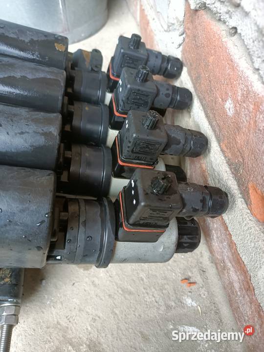 Rozdzielacza do opriskiwacza rau