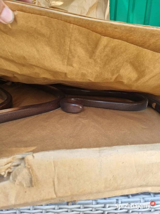 Fotel bujany PAGET B825 eksport oryginalny PRL Pozostałe
