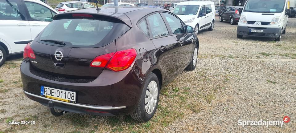 Opel Astra 2015 lakier metallic Dębica sprzedam