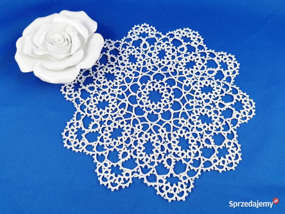 Serwetka frywolitkowa Wiśniowa