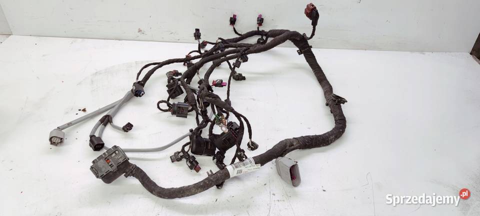 WIĄZKA SILNIKA AUDI Q3 F3 15 TFSI VW 05E972627 osobowe Materiały instalacyjne Przystajń