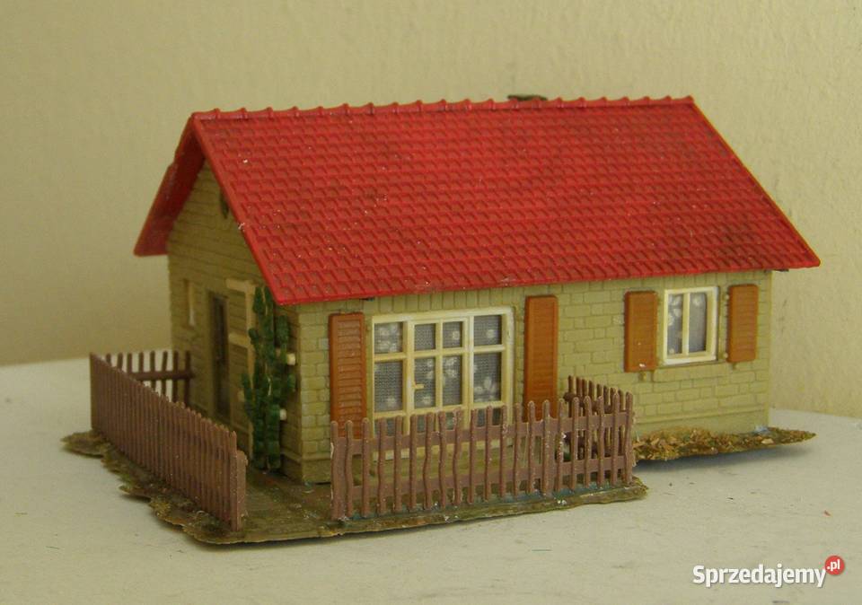 Domek na makietę 31 kolejka skala TT Łódź