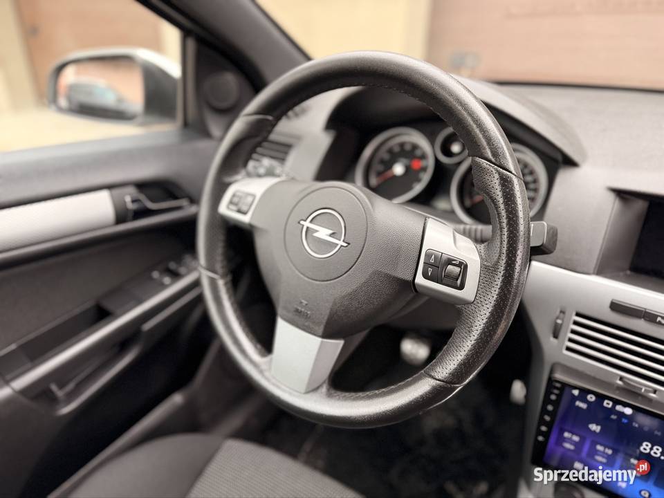Opel Astra GTC OPC Line 18 140 Xenon Tempomat śląskie Będzin
