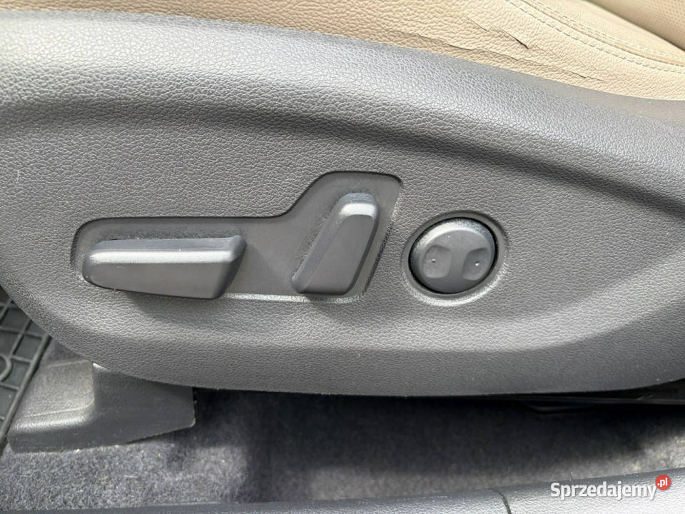 Hyundai Tucson 17 CRDI Skóry 4 x Podgrzewane światła przeciwmgielne Tucson