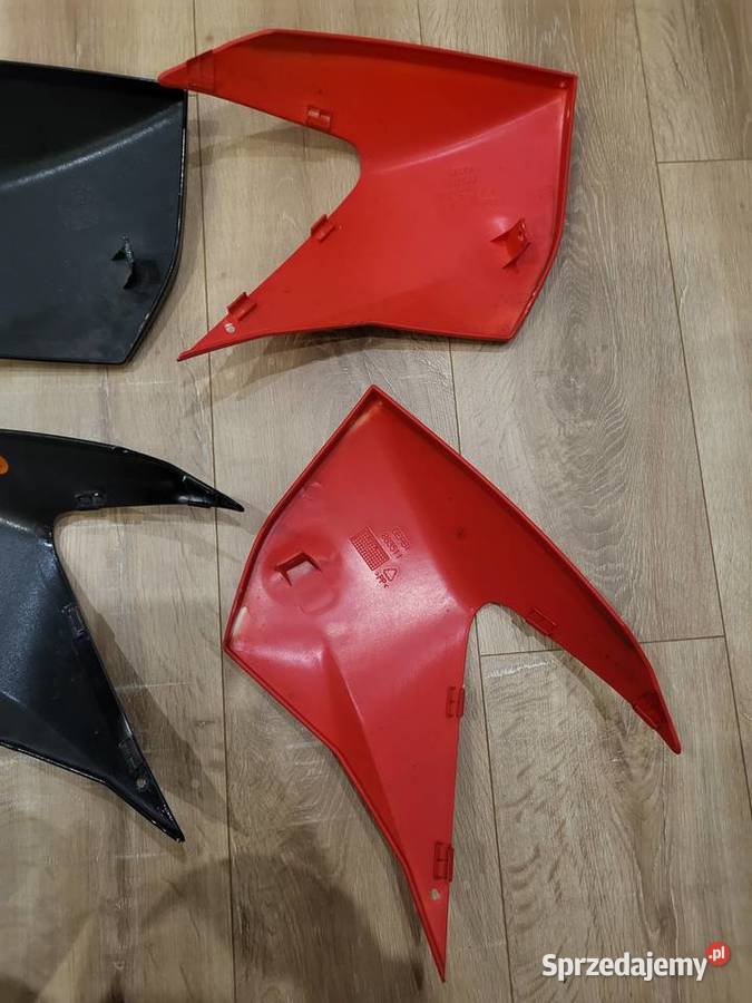 Owiewkiosłony bok DERBI Mulhacen 125 Sandomierz