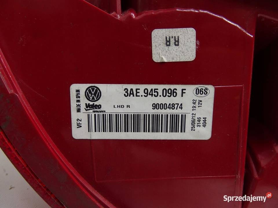 LAMPA PRAWY TYŁ PRAWA TYLNA 3AE945096F VW PASSAT