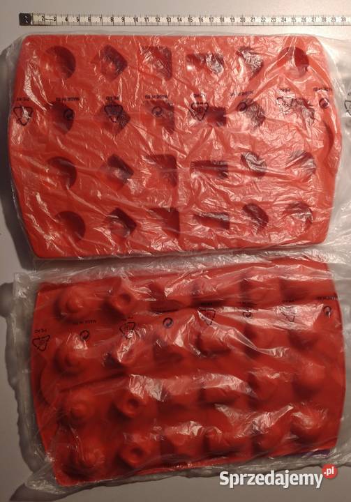 Nowe silikonowe foremki Tupperware różne małe Białystok