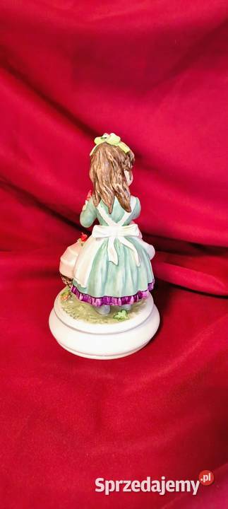 figurka sygnowana Chorzew sprzedam