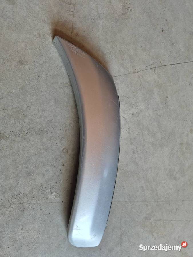 Listwa zderzaka prawa Toyota Raw4 II lift Chwałów