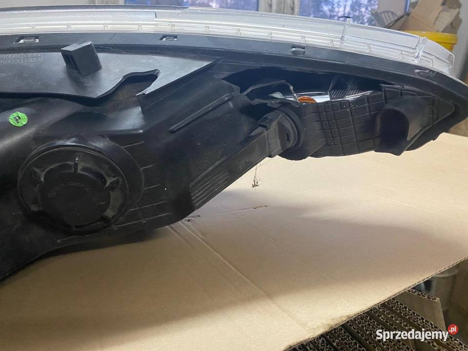 Lampa Lewa Hyundai i20 2015 Soczewka Led Rok produkcji 2015 sprzedam