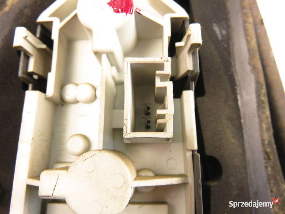 LAMPA PRAWA TYLNA BMW 3 Compact E46 6920238 osobowe małopolskie