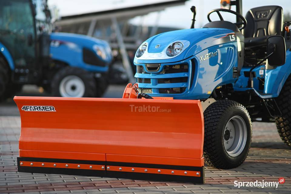 LS Tractor XJ25 HST 4x4 244 TURF pług do śniegu Skrzynia biegów Automatyczna Tajęcina