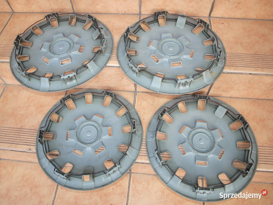 BMW kołpaki 15 oryginalne komplet 4 sztuki Koła i felgi wielkopolskie Kalisz