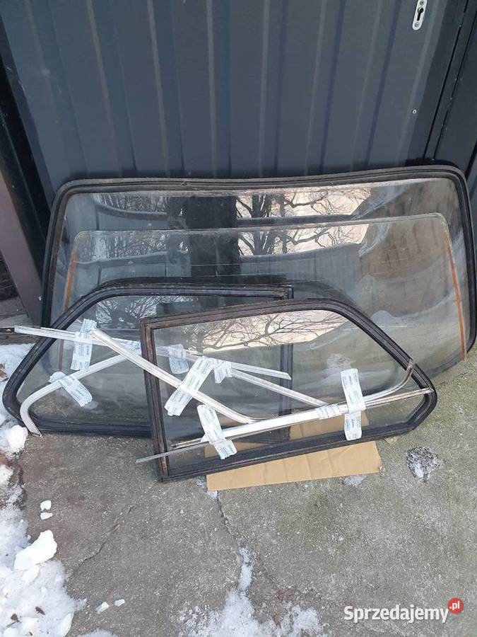 Bmw e21 cupe Komplet szyb 6 listwy Rok produkcji 1979