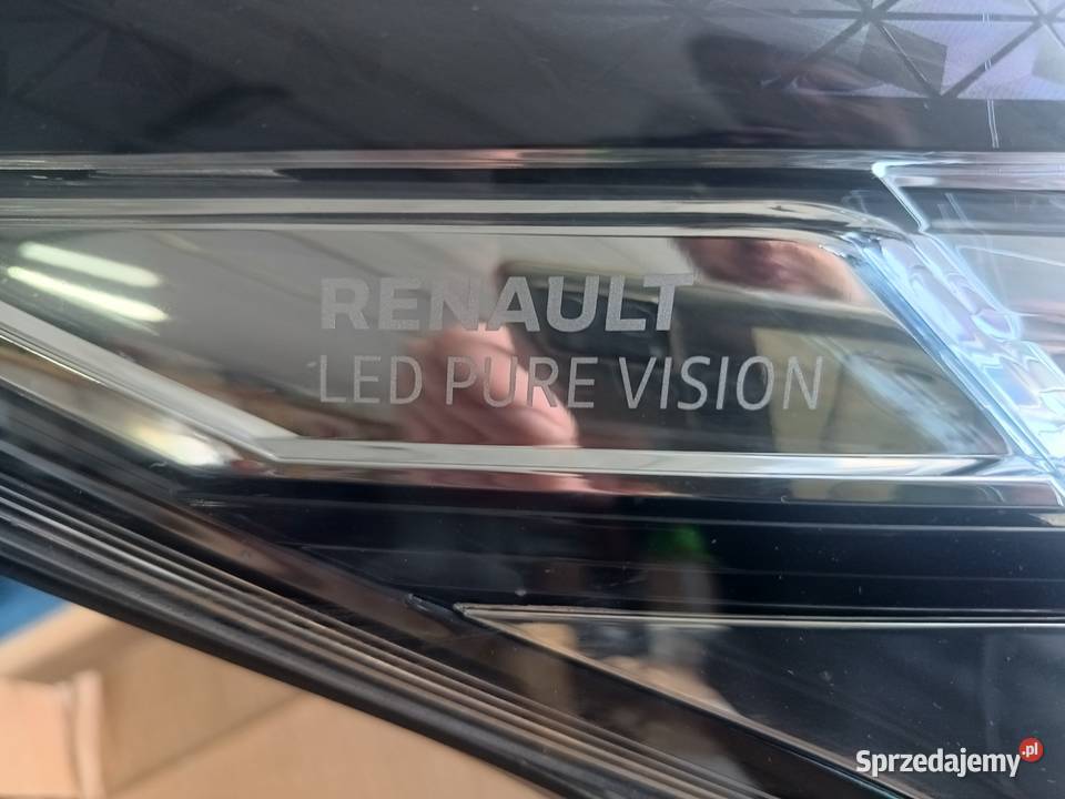 Renault Trafic 3 III LIFT 19r lampa prawa przod pomorskie Banino