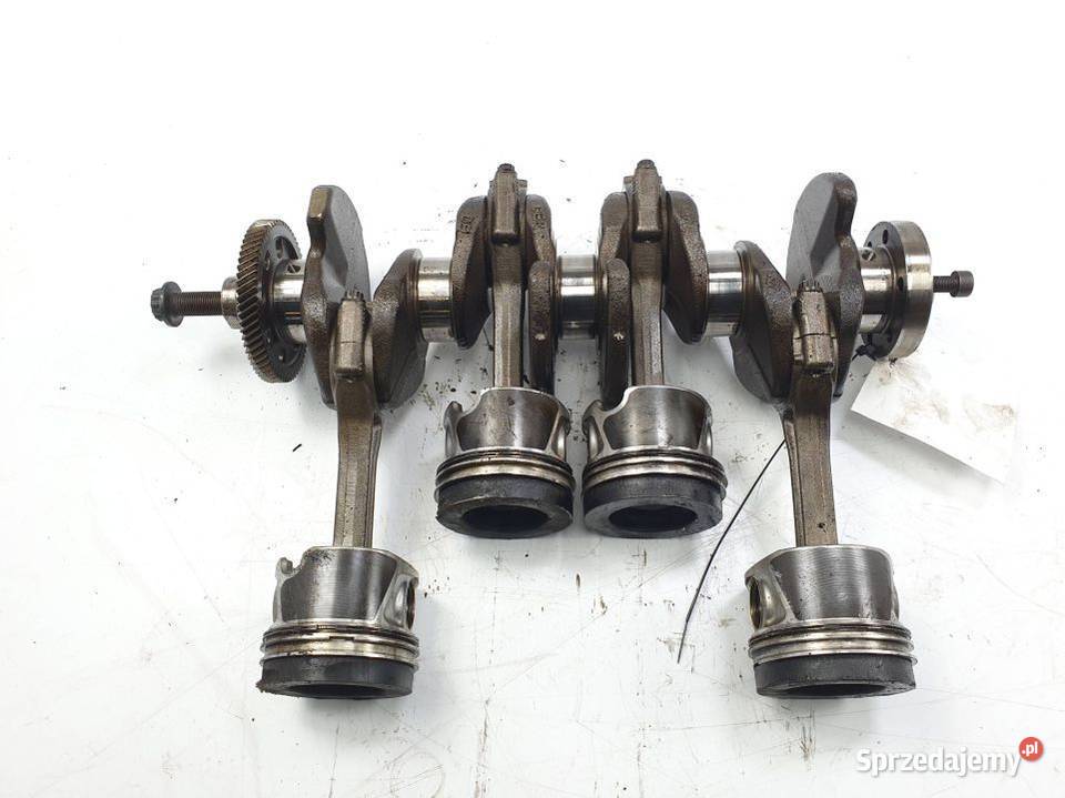 WAŁ KORBOWY AUDI A4 B8 CAGB Pozostałe Lipno