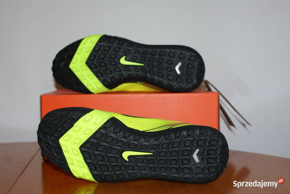 BUTY PIŁKARSKIE NIKE JR ZOOM SUPERFLY 10 ACADEMY kujawsko-pomorskie Toruń