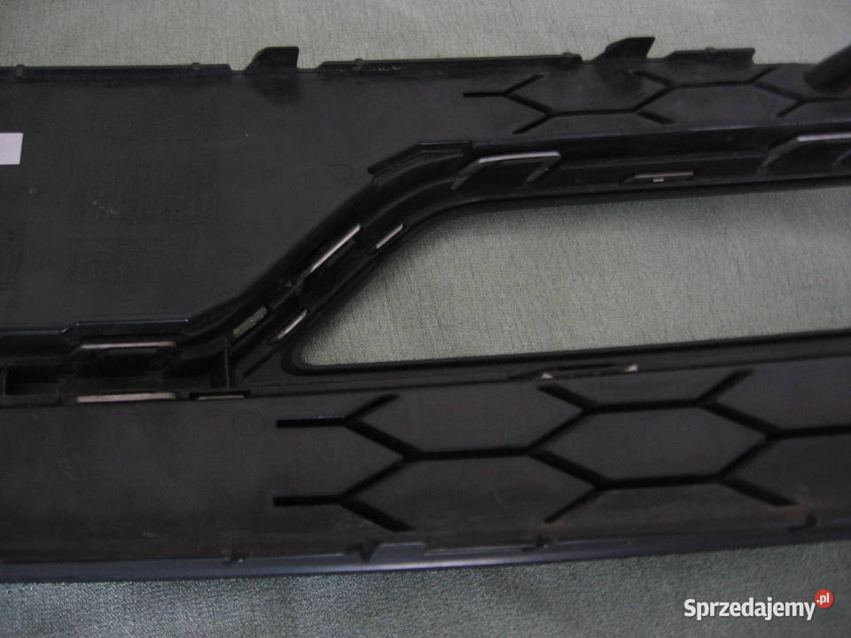 8T0807682K AUDI A5 B8 8T Kratka zderzaka prawa mazowieckie Warszawa