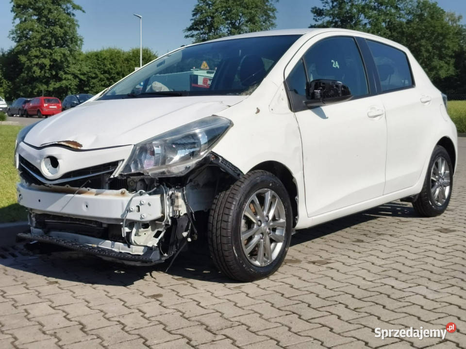 Toyota Yaris 14 d4d 90 6biegow tablet manualna Kęty