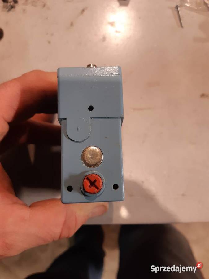 presostat wyłącznik ciśnieniowy Telemecanique Kamocin