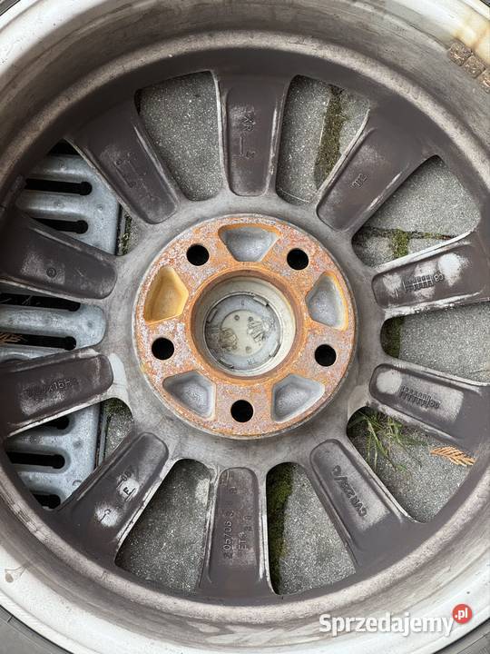 Alufelgi Audi 16 5x112 70Jx16H2 ET38 Środek Wiązownica Duża