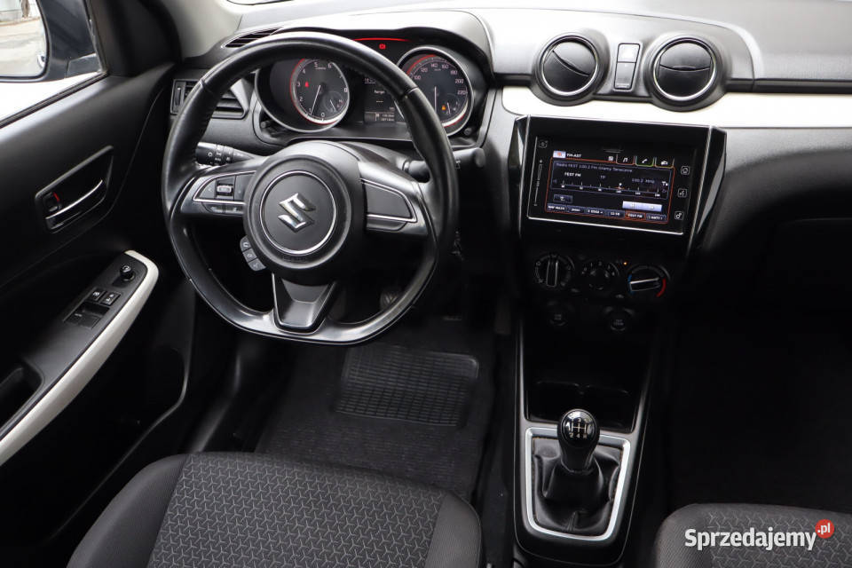 Suzuki Swift 12 SHVS radio Bielany Wrocławskie sprzedam