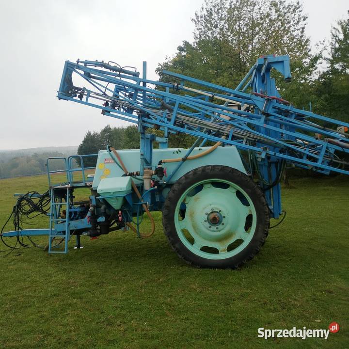 Opryskiwacz polowy ciągany 25 lit 21 metr nieuszkodzony