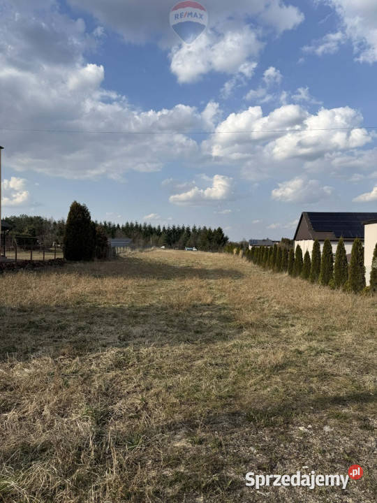 DZIAŁKA BUDOWLANO USŁUGOWA PODZAMCZE 32ar