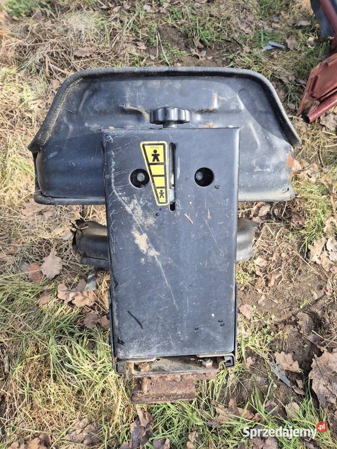 Fotel Ursus C330 siedzenie Ursus Bucze